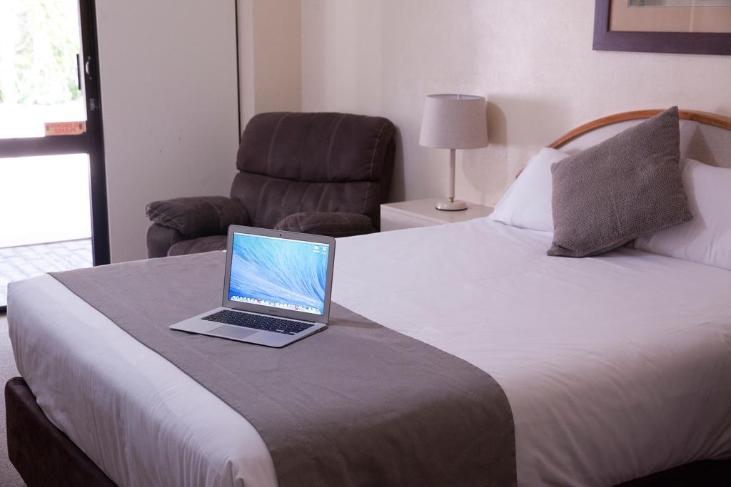 Longreach Motor Inn Εξωτερικό φωτογραφία